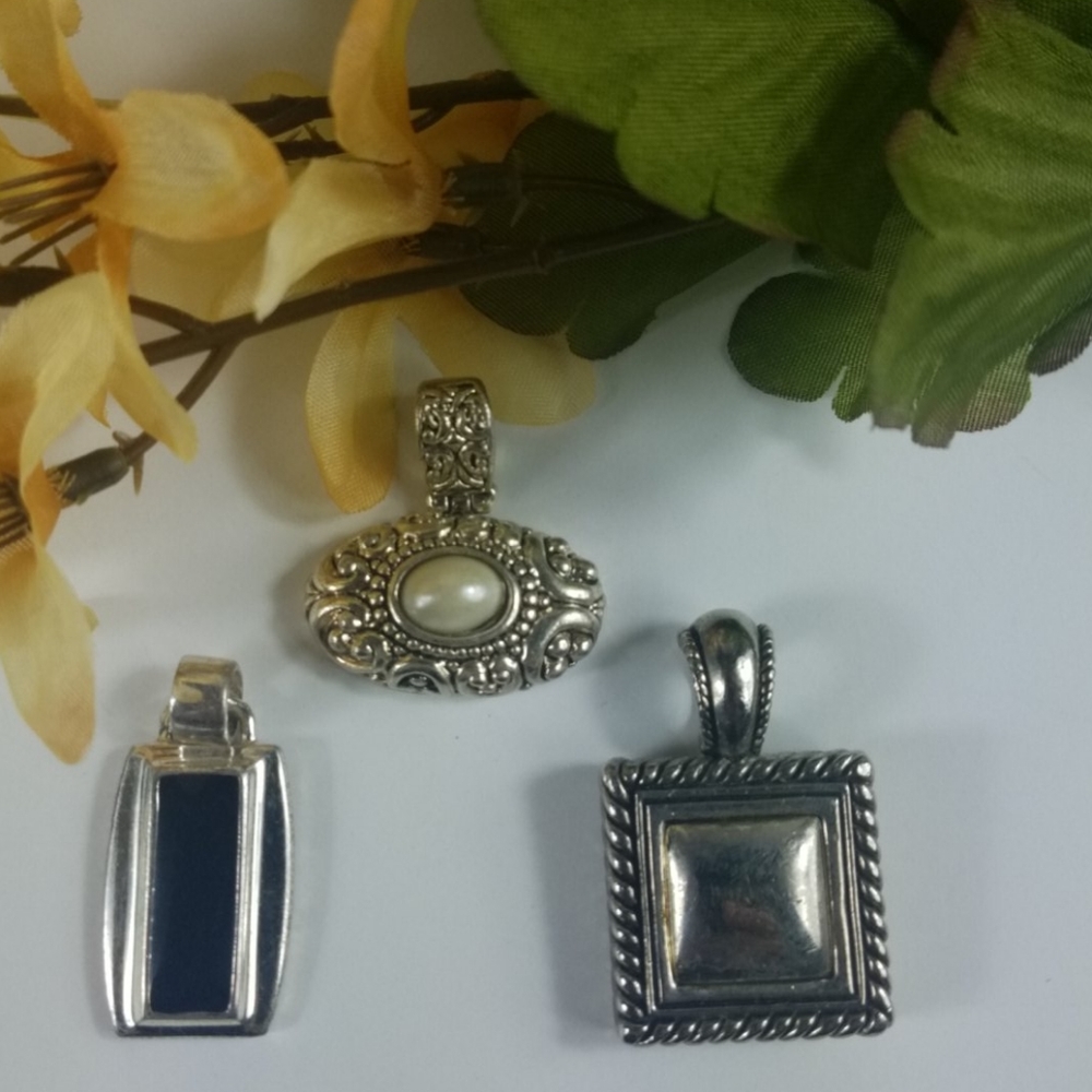 Fashion jewelry, Variety slides for necklaces
